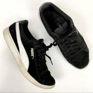 Puma Vikky Suede Black Low Top Casual Fashion Sneakers Women's 7